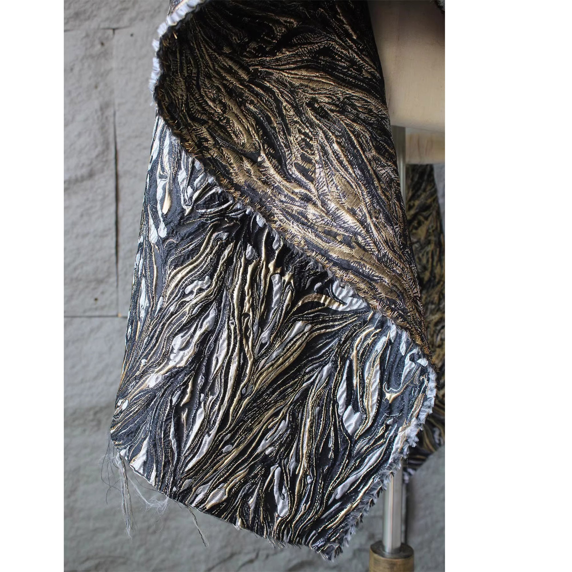 Black Golden Medieval Jacquard Brocaded Fabrics,3D Irregular Fabrics,Dust Coat Fabric,Curtain,Upholstery,Dress Fabric,Prom Dress,Costume
