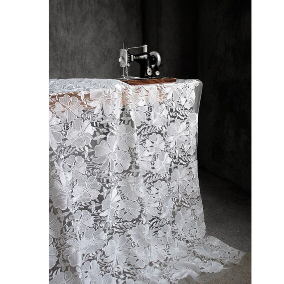 フランス製 ヴェネチアンレースとチュールのテーブルクロス