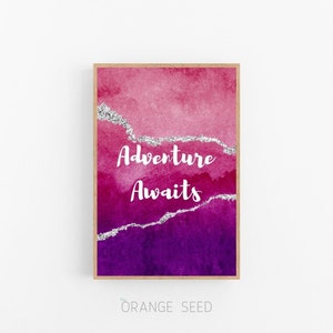 Póster de pared para niños, La aventura espera la impresión, Póster inspirador para niños, Impresiones de arte de pared para niños, Decoración de pared de guardería, Descarga imprimible digital