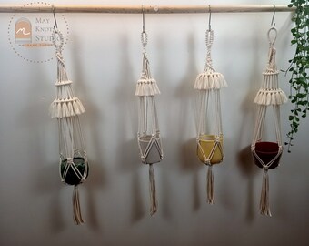 Macrame plant hanger-Hanging planter-Indoor garden decor- Wall planter, Small pot holder, Plant hammock, Macrame planter Rope planter Boho