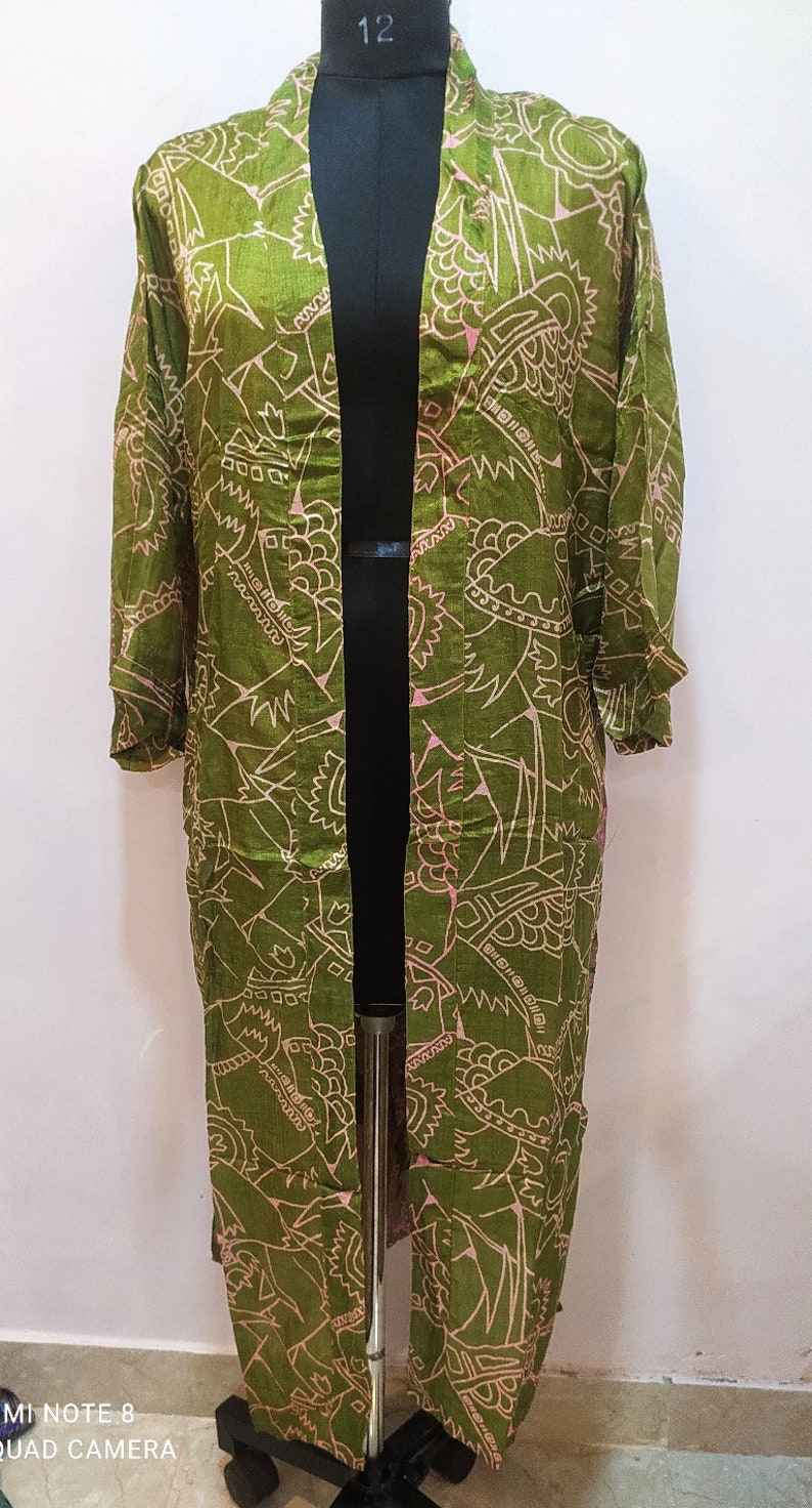 Nightdress Kimono Vintage Silk Sari robe Bathrobe kimono Sleepwear robe nightwear swimwear beachwear recycle vintage boho sari kimono AT-158