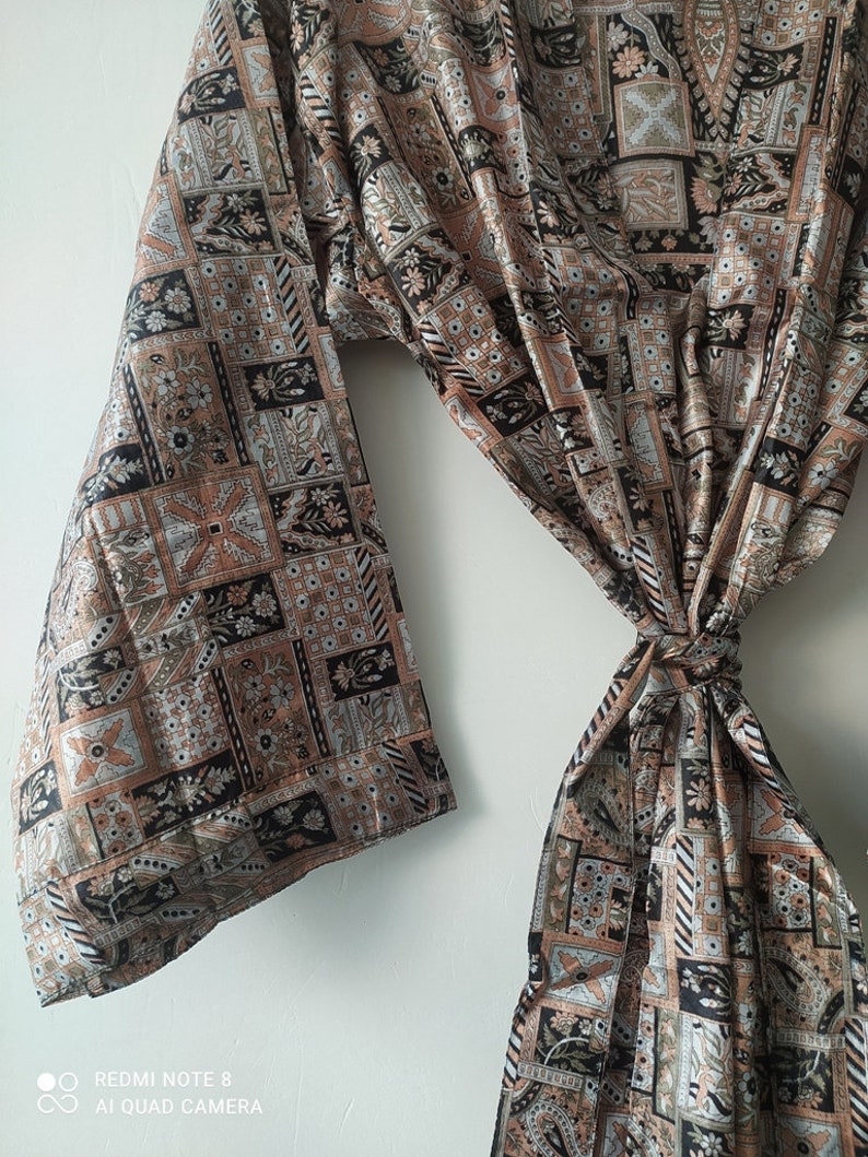 Vintage Silk Saree Kimono Robe For Women Bridesmaid Robes Japanese Robes Kimono Cardigan Beach Wear Robe Saree Kimono Night Costume At-54