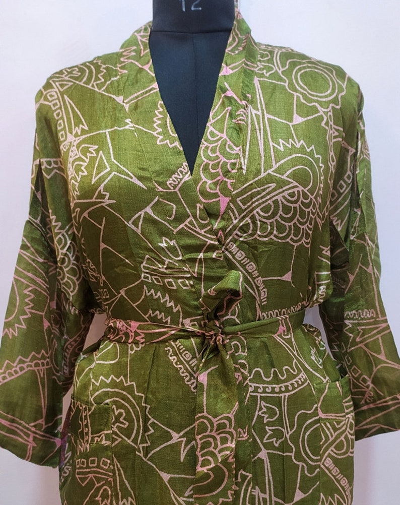 Nightdress Kimono Vintage Silk Sari robe Bathrobe kimono Sleepwear robe nightwear swimwear beachwear recycle vintage boho sari kimono AT-158