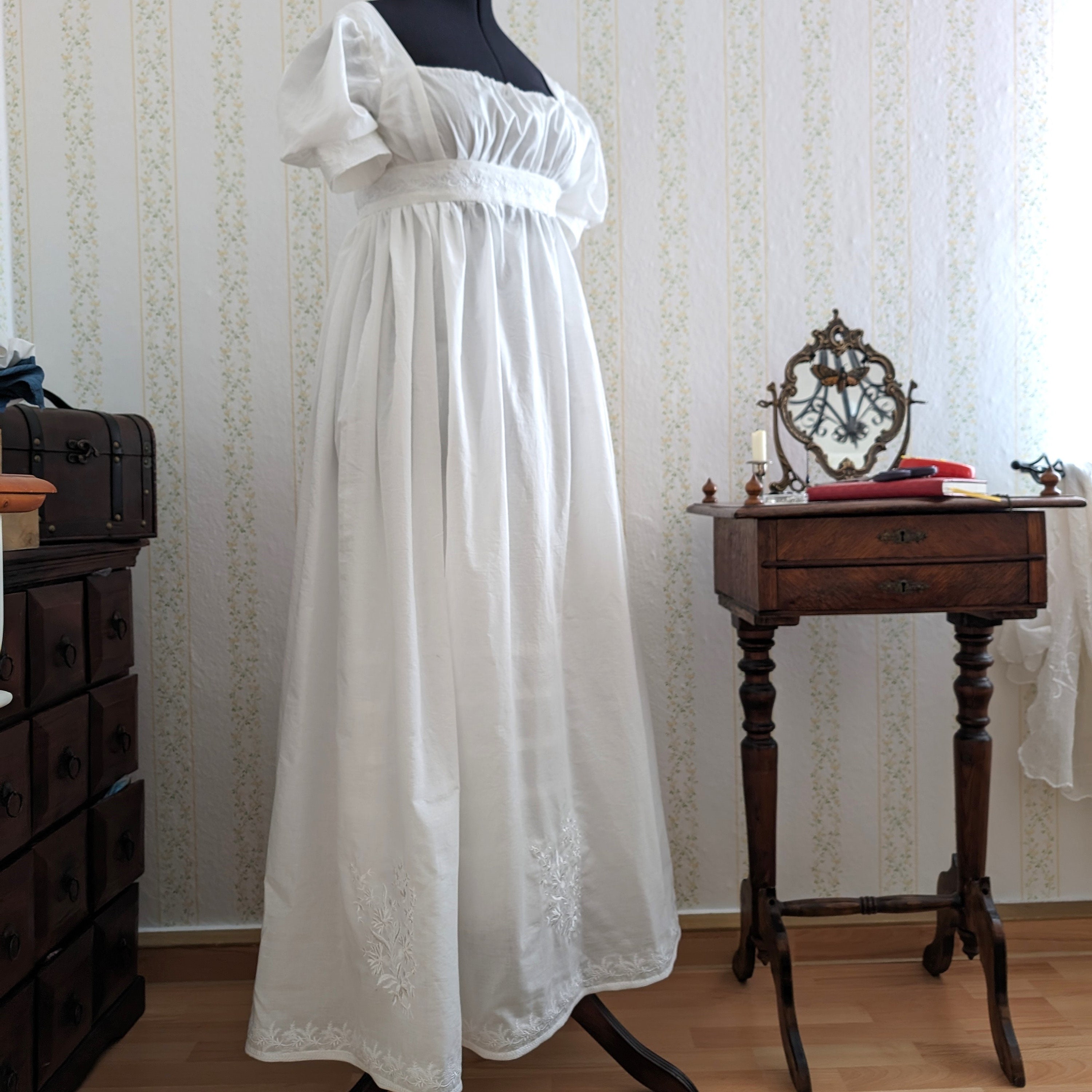 cotton regency dress dress, Empire dress, batiste White with embroidery In The Style of the early 19th century Bridgerton Arts Club Dress Code Tax:Clothing attached to a regency Style:EG01926DN