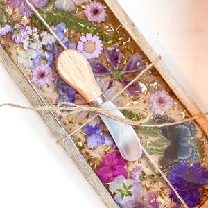 Resin Bamboo Serving Platter & Cheese Knife Coral Peony