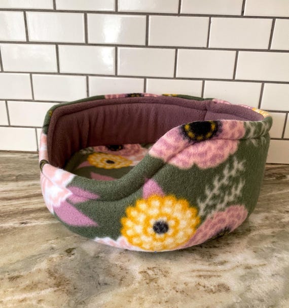 Guinea pig fleece hideout, hedgehog cuddle cup