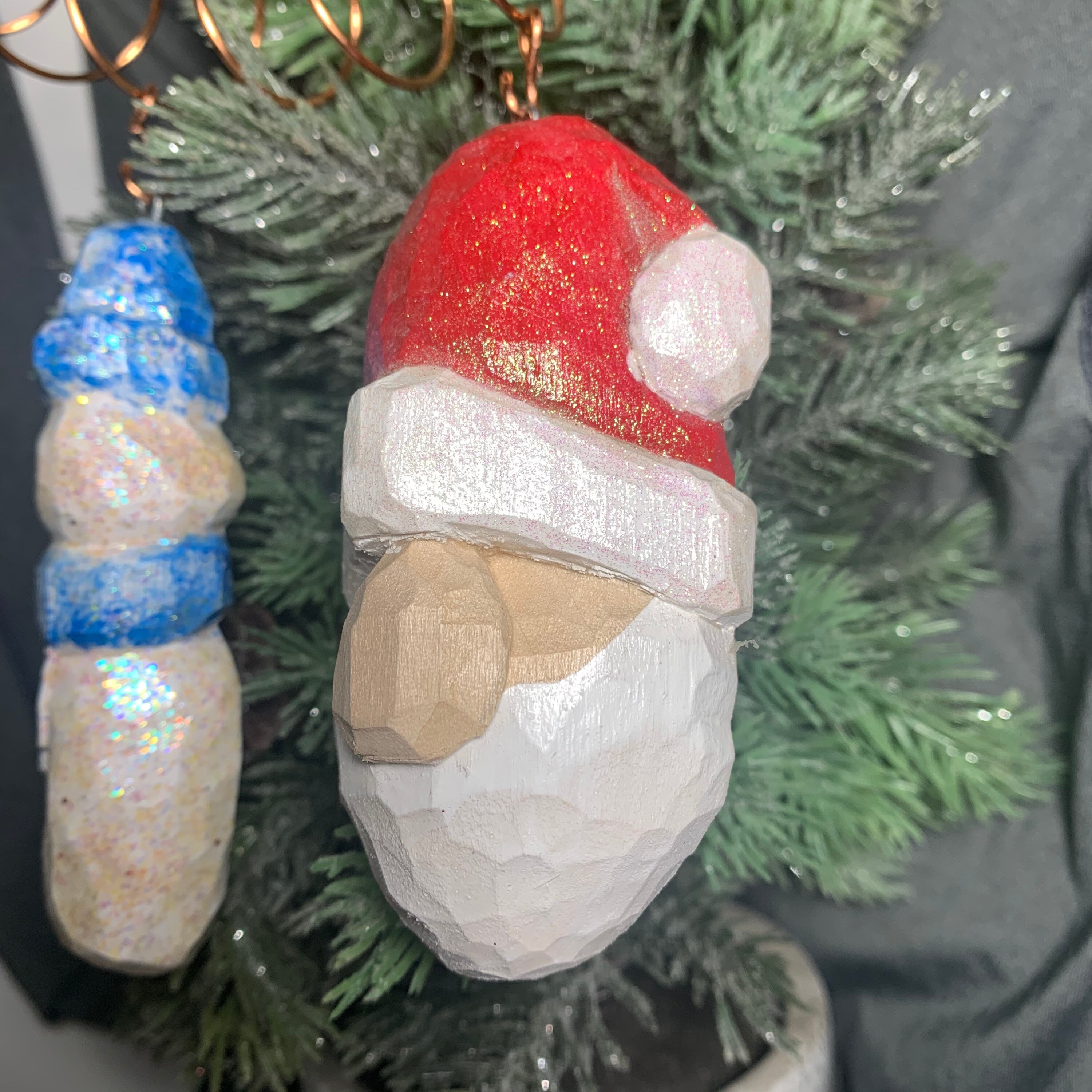 Santa Claus y adornos tallados en madera de muñeco de nieve | Etsy