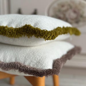 Funda de almohada de bouclé gruesa en blanco roto con flecos de algodón, 14 x 14, 16 x 16, 22 x 22, 24 x 24