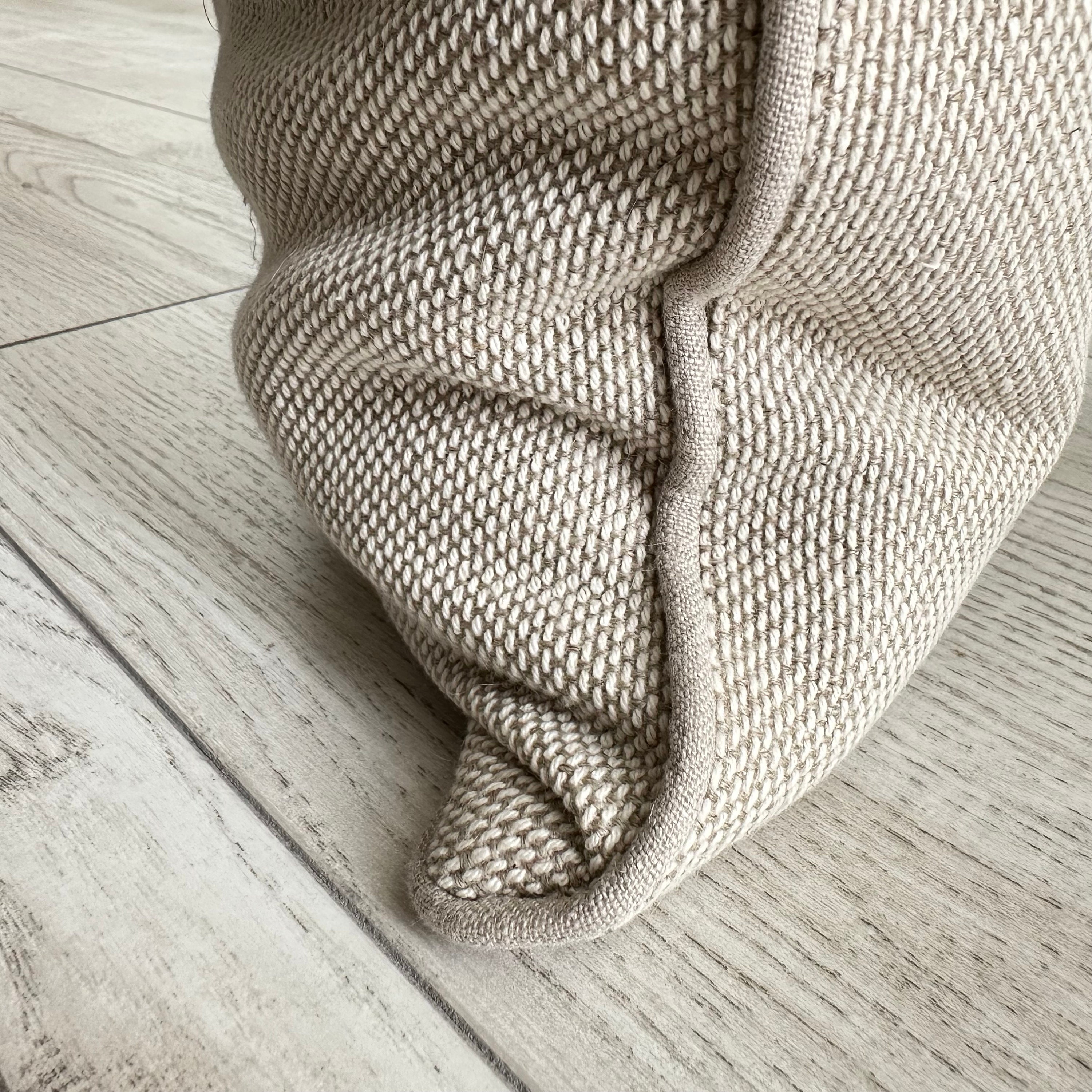 70x70 cushion