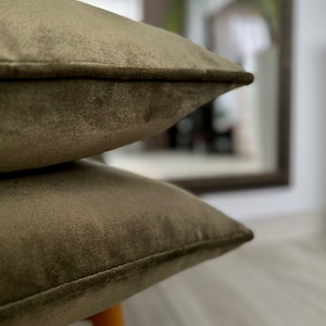 Capa de almofada de veludo verde exército, almofada de sofá verde, capa de almofada verde exército, almofada verde caçador, 14x14, 20x20, 22x22, 24x24, 26x26