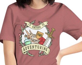 Dungeons and Dragons PRECISA SE AVENTURAR em cores | Presente para ela | Presente DND | Presentes para jogadores | Presentes Geeks | Presente RPG | Camiseta Dnd