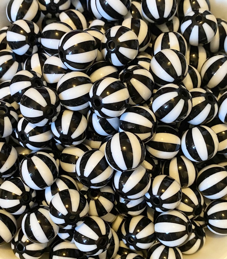 Grandes perles rayées noires et blanches pour la fabrication de bijoux Lot de 20 Perles rondes en acrylique opaque de 16 x 15 mm image 1