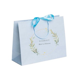 Personalised Bridesmaid Gift Bag, Name Gift Bags, White Gift Bag With Rope Handles, Bow Ribbon Bag, Birthday present bag, Bridal Party Bags