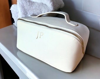 Personalised monogram cosmetic bag, custom makeup bag, personalized gift for her, personalised gift for bridesmaid, makeup organiser,make up