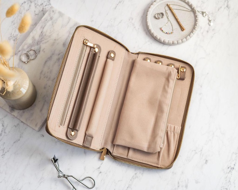 Personalised Jewelry Box Case, Vegan Leather Jewellery Travel Case, Bridesmaid Proposal Gift, Bridal Party Gift, Christmas Gift for Her image 5