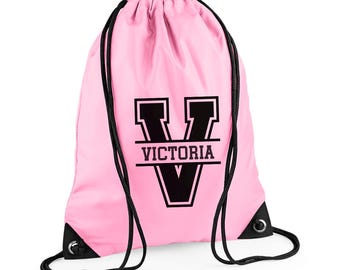 Personalisierte Initiale & Name Zurück zu Schule Kordelzug Rucksack Tasche, Kinder Name auf einer PE-Tasche Schwimmtasche Sporttasche Afterschool Club Tasche