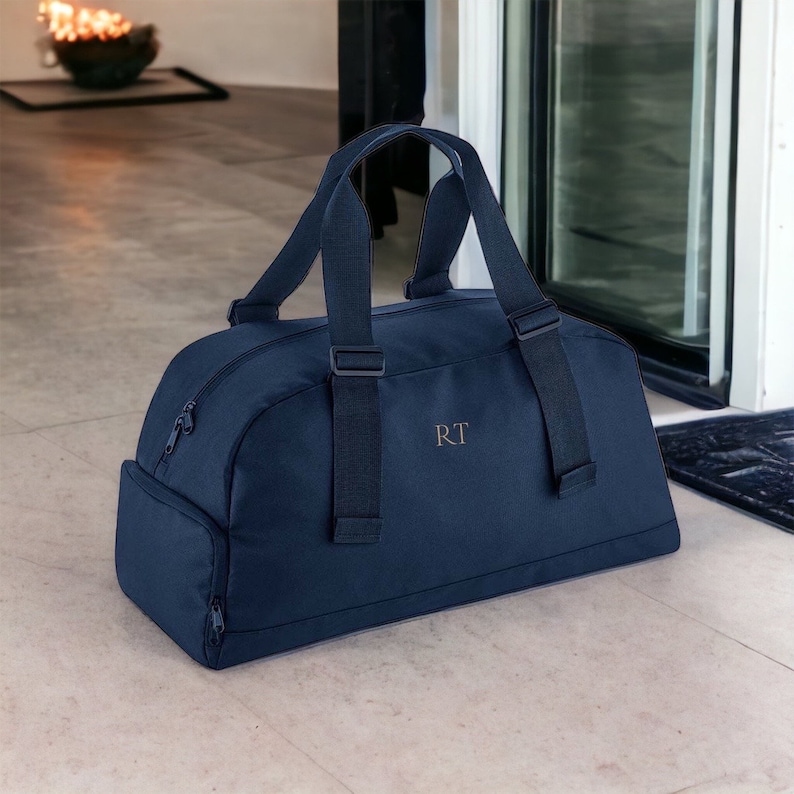 Personalisierte Tasche mit Initialen, Weekender Weekender Federtasche Initialen, recycelte Tasche, Monogramm Tasche, Handgepäcktasche, Taschen für Frauen, Tasche mit Riemen Bild 5