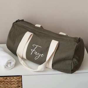 Personalised Name Duffel Bag, Bridesmaid Gifts, Cute Overnight Bag for Her, Custom Weekender Bag, Travel Bag, Initial Gym Bag, Hospital Bag