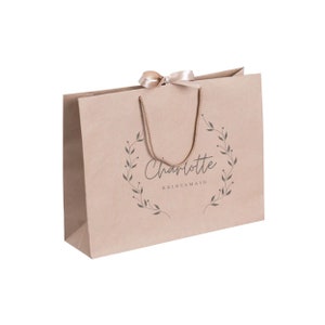 Personalised Bridesmaid Gift Bag, Name Gift Bags, White Gift Bag With Rope Handles, Bow Ribbon Bag, Birthday present bag, Bridal Party Bags