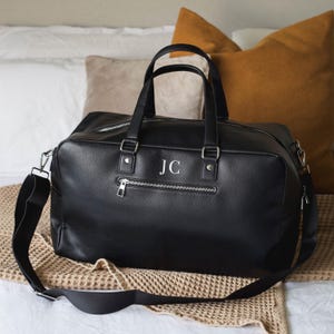 Personalisierte Herren Wochenendtasche, Leder-Look-Tasche, Kunstleder Seesack, Trauzeuge Geschenke, Geschenke für Freund, Vater, Trauzeugen Geschenk