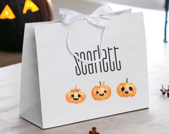 Personalised Halloween Gift Bag, Name Gift Bags, White Gift Bag With Rope Handles, Bow Ribbon Bag, Trick or Treat bag, Spooky Party Bags
