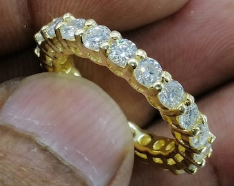 Verlovings- en jubileumring - voor altijd geslepen Briljante Moissanite Eternity-trouwringring, 14K geelgouden ring