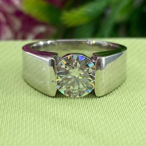 Mens Moissanite Solitaire Ring: 1.67ct Round Cut Anniversary Band