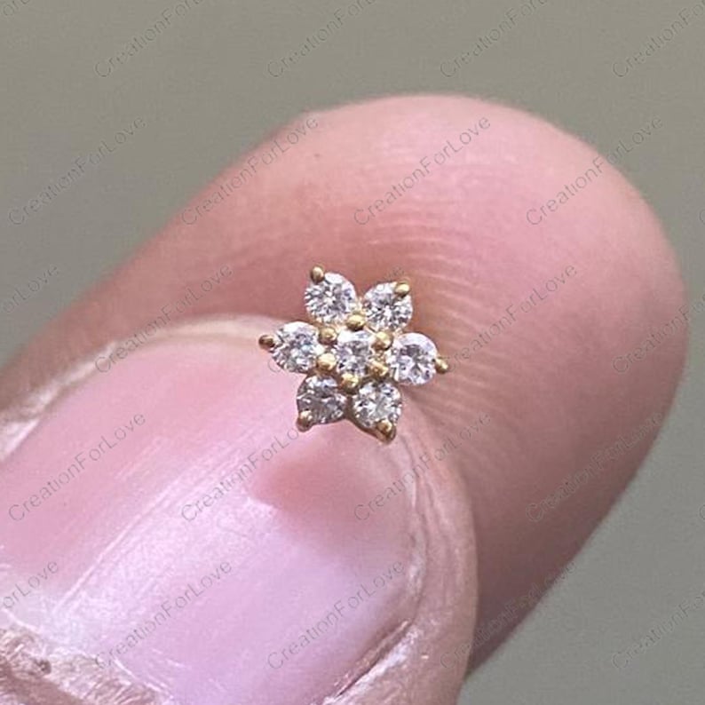 18K Gold Flower Diamond Nose Pin Flat Back Threadless Push Stud Piercing Ring bild 6