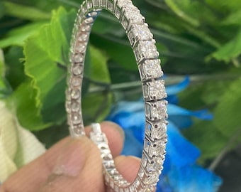 Brazalete de oro blanco de 14 quilates con brillo redondo para siempre Moissanite 14K, regalo de aniversario, regalo para prometido