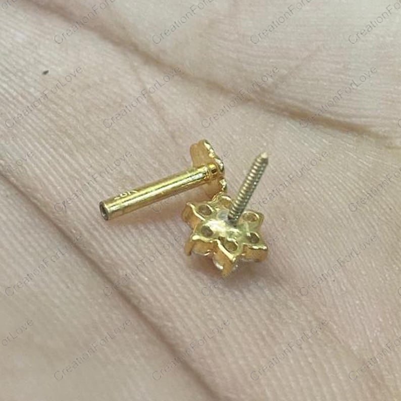 18K Gold Flower Diamond Nose Pin Flat Back Threadless Push Stud Piercing Ring bild 2