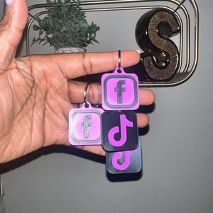 Digital Business Card, Business Card Keychain, Social Media Keychain, Tap to Pay, Tap to follow, Tap Business Card - NFC keychain