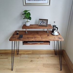 Rustic Desk, with Retractable Keyboard Shelf, Raised Stand & Steel Hairpin Legs Reclaimed Wood Table Workspace Furniture Industrial Bild 6