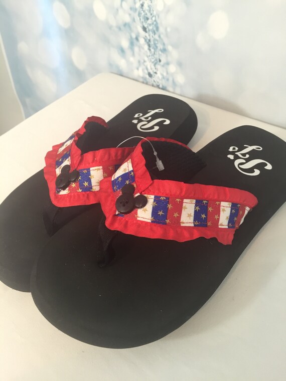 mickey mouse flip flops womens