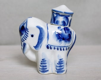 Teiera a forma di elefante vintage USSR Gzhel con coperchio in miniatura di colore blu e bianco