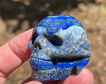Lapis skull carving
