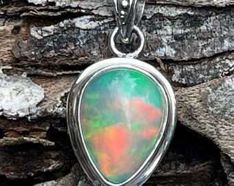 Beautiful Ethiopian Opal pendant necklace