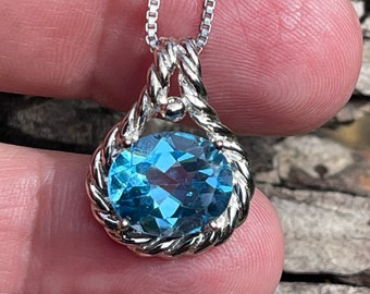 Beautiful Swiss blue topaz pendant necklace