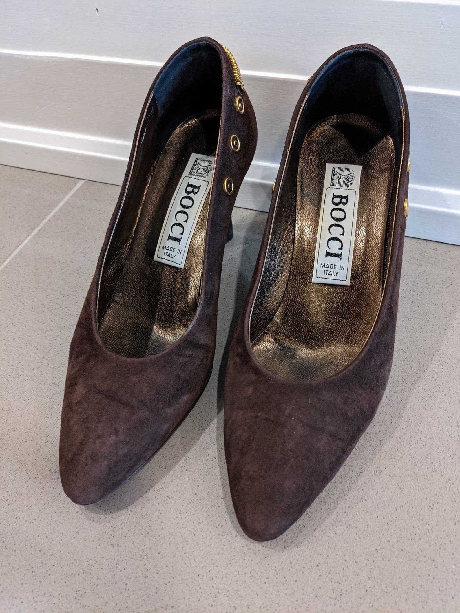 1980s vintage suede shoes size 7 made in Italy brand Etsy