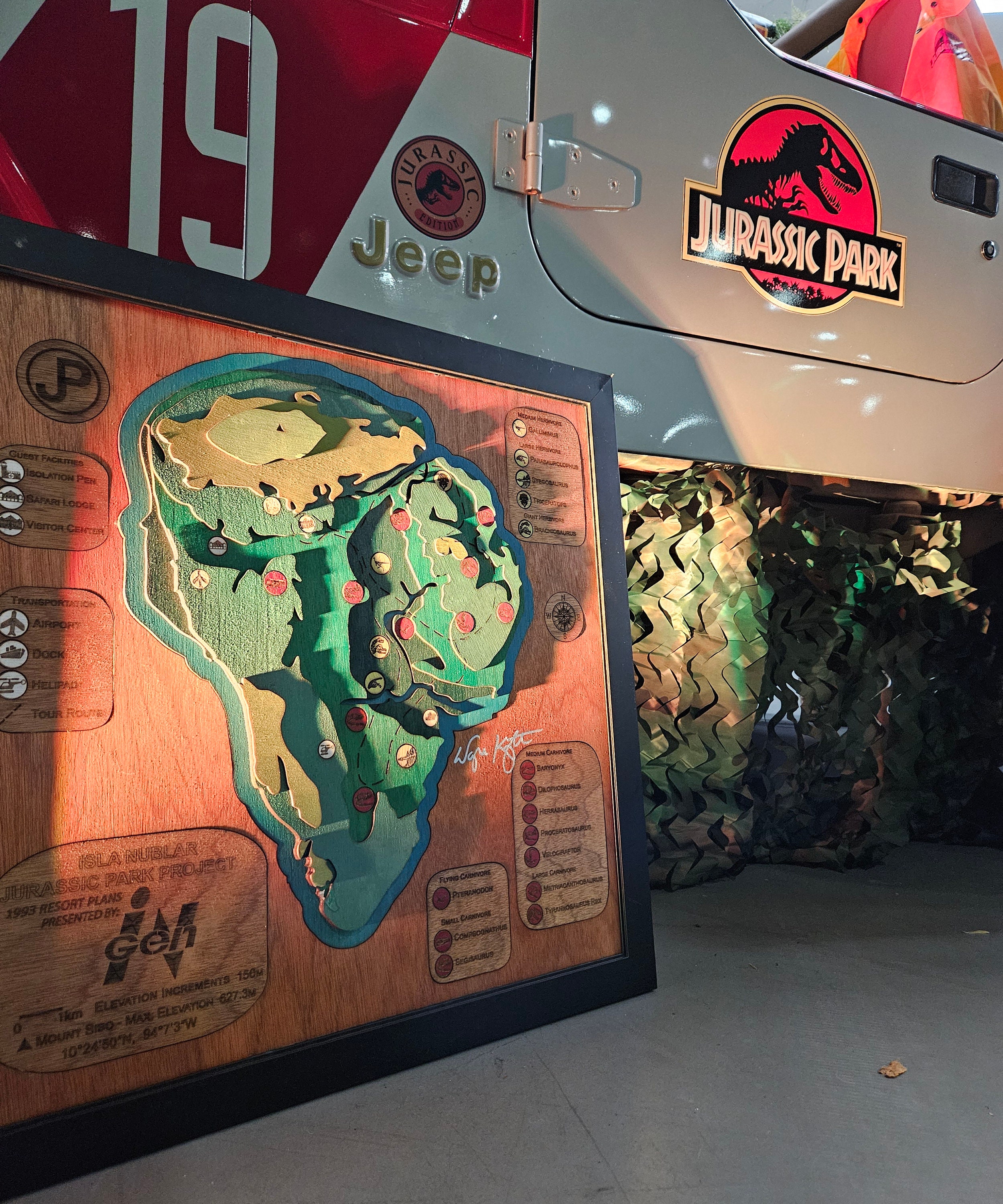 Jurassic Park - Isla Nublar - Extra Large - Wood Relief Carving