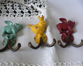 Metal Wall Mount Flying Pig w// Wings 3 Hooks Key Ring Holder//Coat Rack//Hat Hook