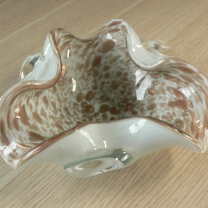 Murano vintage copper aventurine white glass bowl/ashtray.Cased aventurine art glass bowl copper glitter Fratelli & Toso collectible glass.
