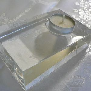 Vintage Oleg Cassini crystal glass tealight candle holder.Elegant modern crystal candle holder by Oleg Cassini with a etched in signature.