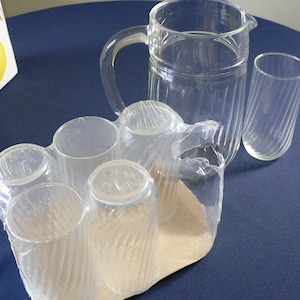 Caja vintage Luminarc Totem 7 piezas set jarra y 6 vasos de gafas de verano. Luminarc France 7 piezas de jarra de jugo de agua y 6 vasos.