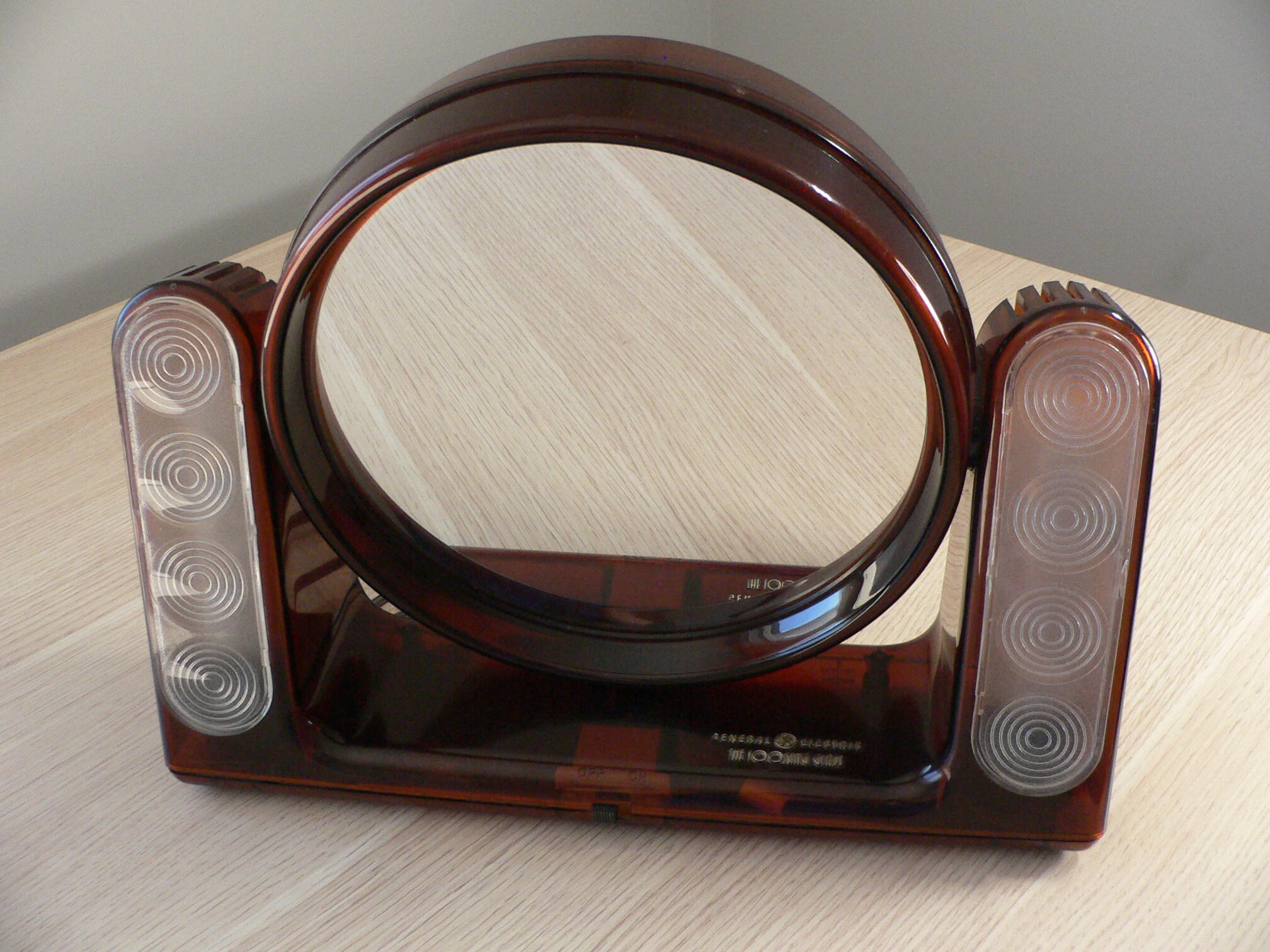 Vintage General Electric the Looking Glass Lighted Makeup Mirror