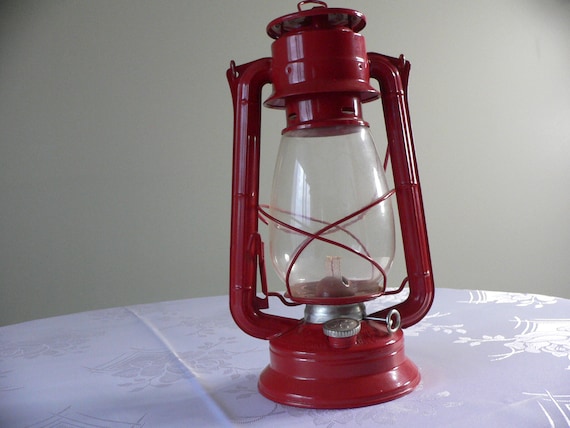 Vintage Meva 865 Hurricane Red Lantern Kerosene Lamp From 1960s  