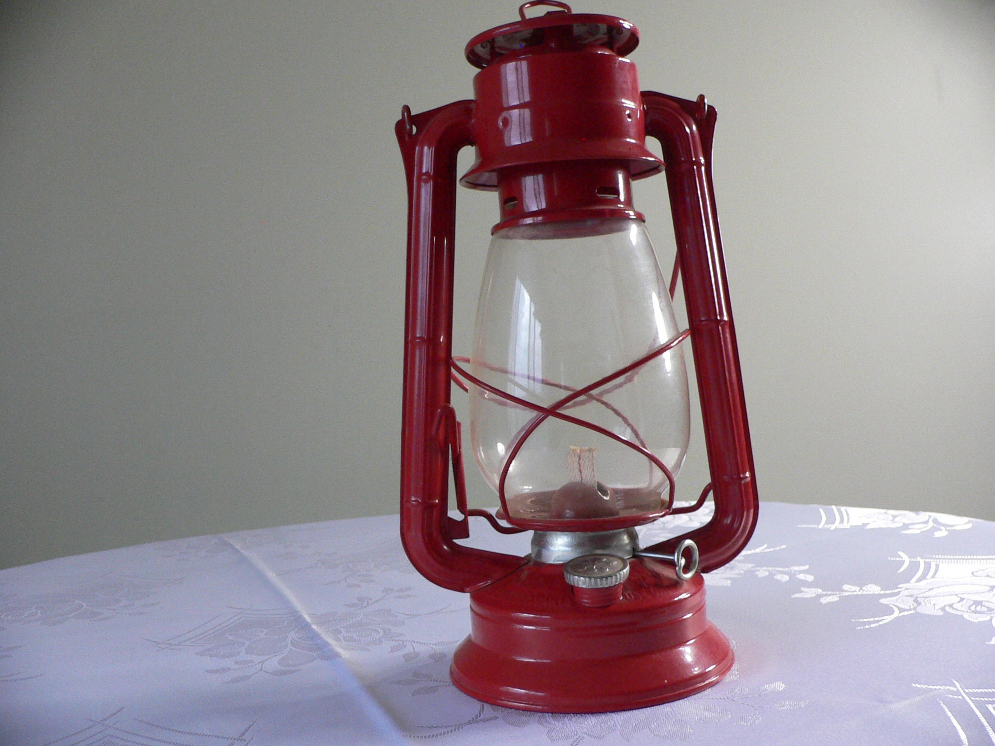 【タイムセール！】 Vintage Meva 865 Hurricane Red Lantern Kerosene Lamp From ライト・ランタン