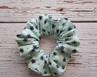 Scrunchies florales bleues