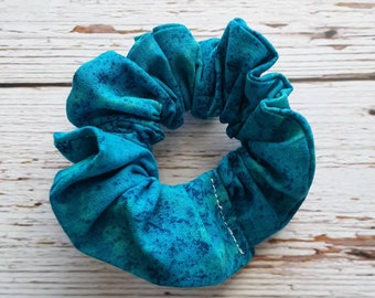 Blue tie dyed cotton fabric scrunchies, tie dyed scrunchies
