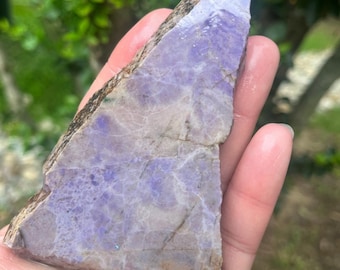 Giada turca color lavanda: pietra preziosa viola, pietra di Bursa