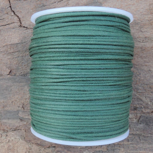 Cordon de coton ciré vert émeraude rond lisse de 1,5 mm